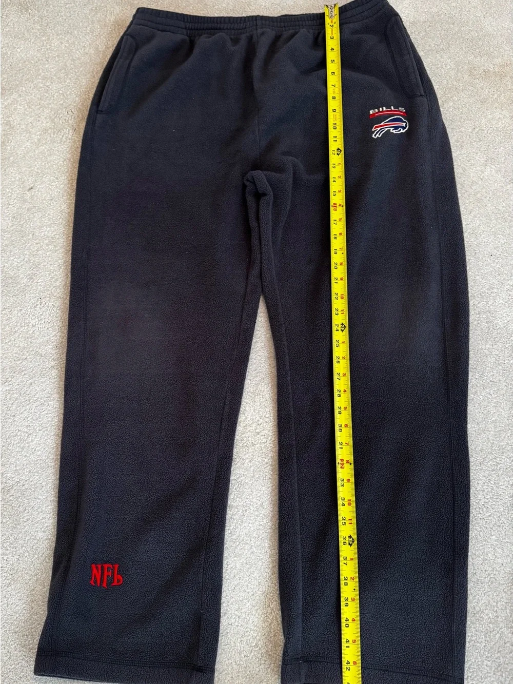 Buffalo Bills men’s fleece pants, navy XL